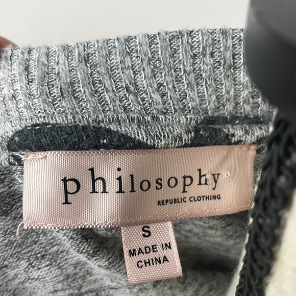 Philosophy Republic Clothing Sweater SZ S Distressed Hearts Soft - Picture 7 of 9